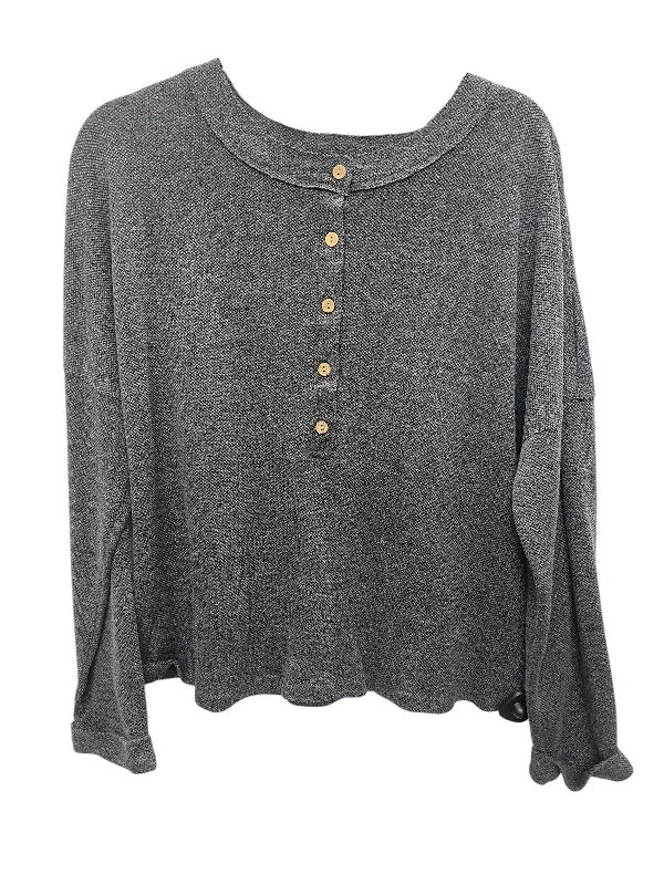 Top Long Sleeve Basic By Cmf In Grey, Size: M