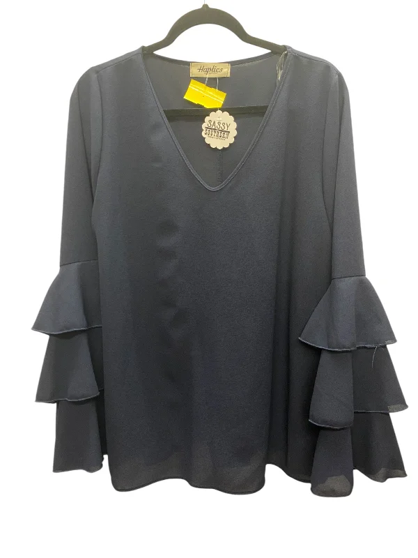 Top Long Sleeve By Haptics In Navy, Size: M