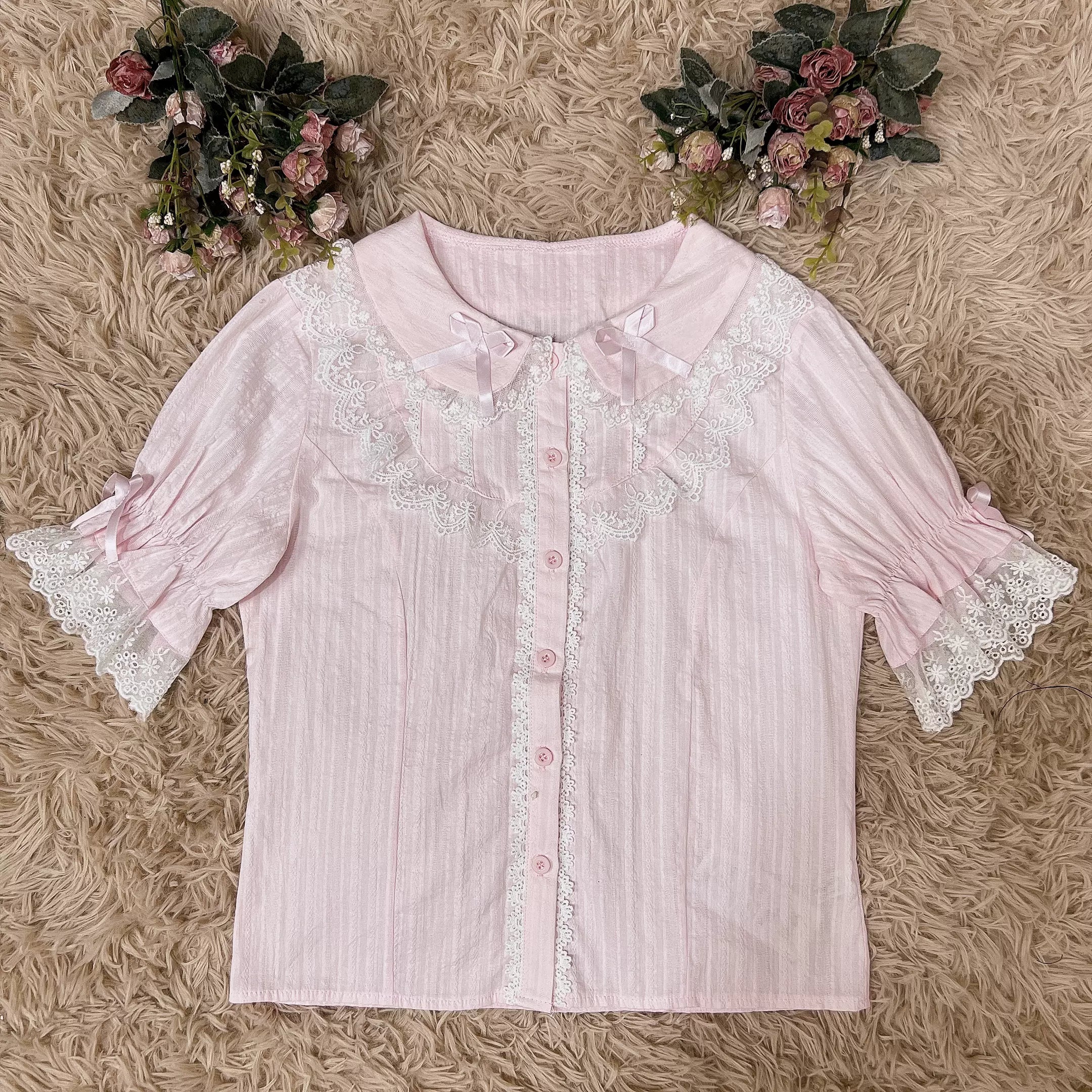 pink - white lace - short sleeve